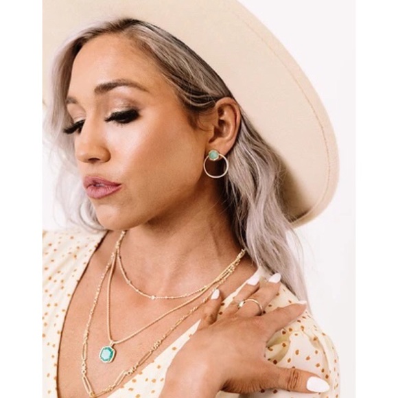 KENDRA SCOTT • Gold Davie Turquoise Hoop Earrings - Picture 2 of 4